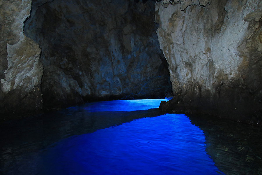 Blue Cave, Hvar, 5 Islands Tour
